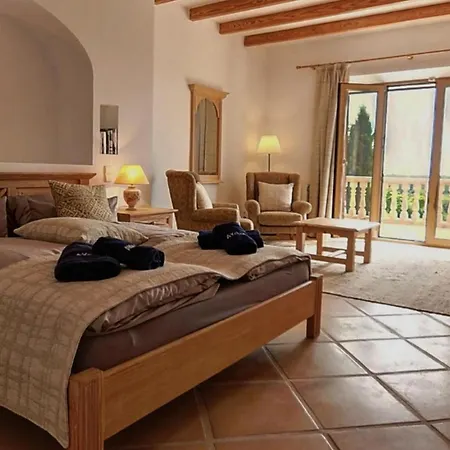 Artisana 8 Bedrooms With Pool Вилла Портофино